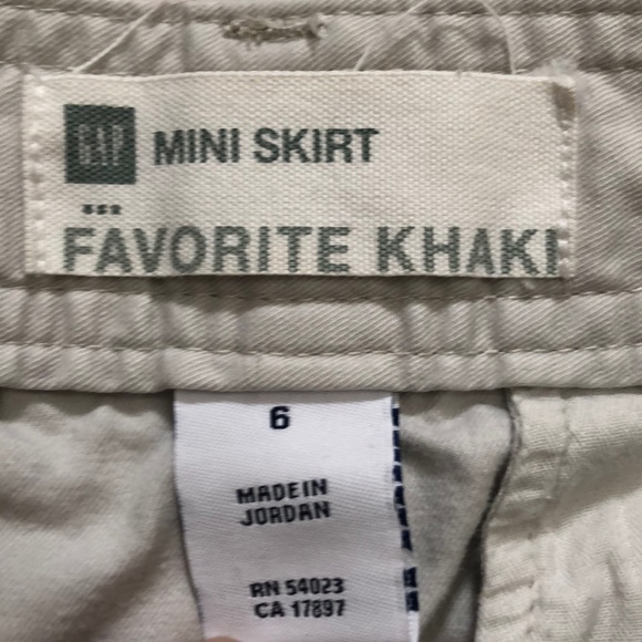 GAP favorite khaki mini skirt - Picture 5 of 5